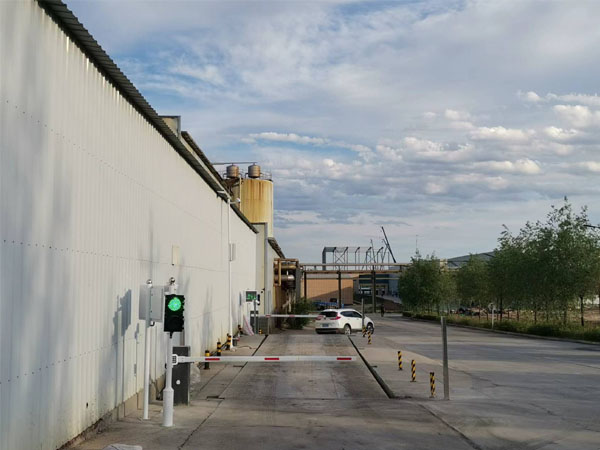 烏蘭察布車牌識別